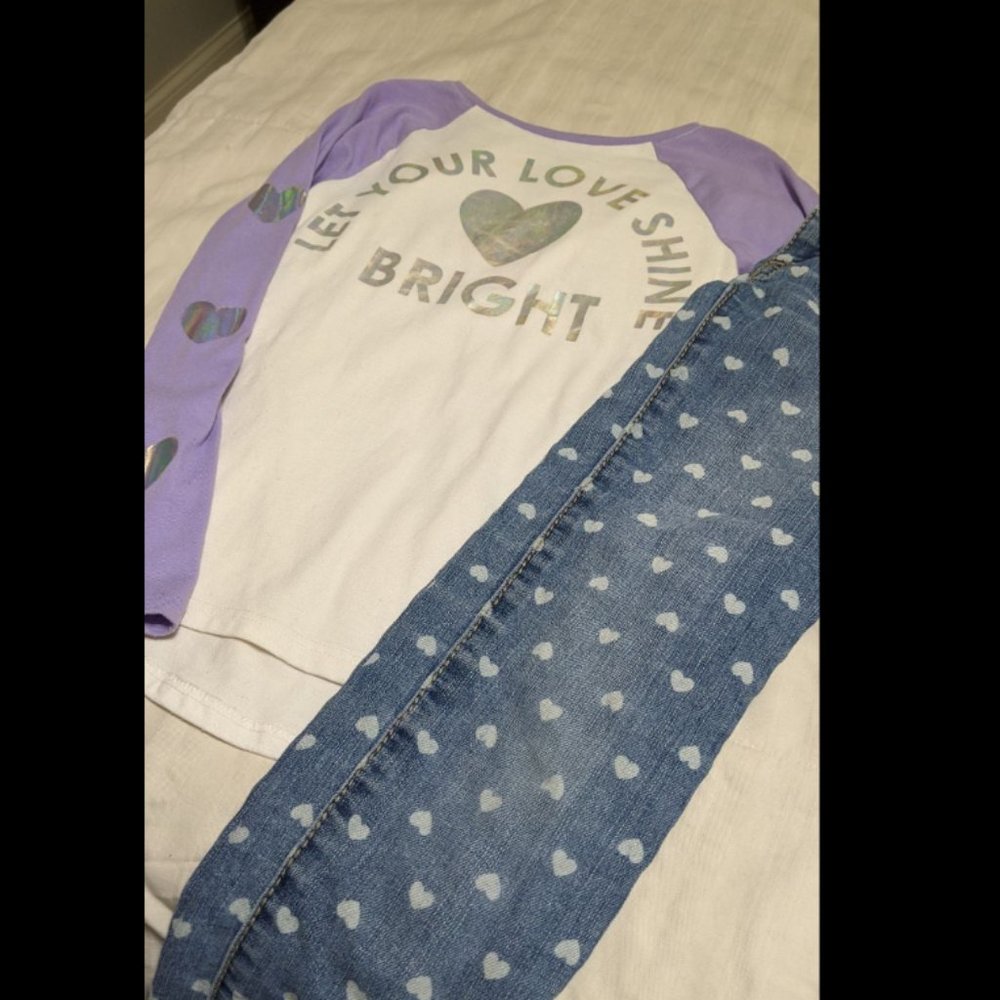 Girls 6/7 heart long sleeve with jeans